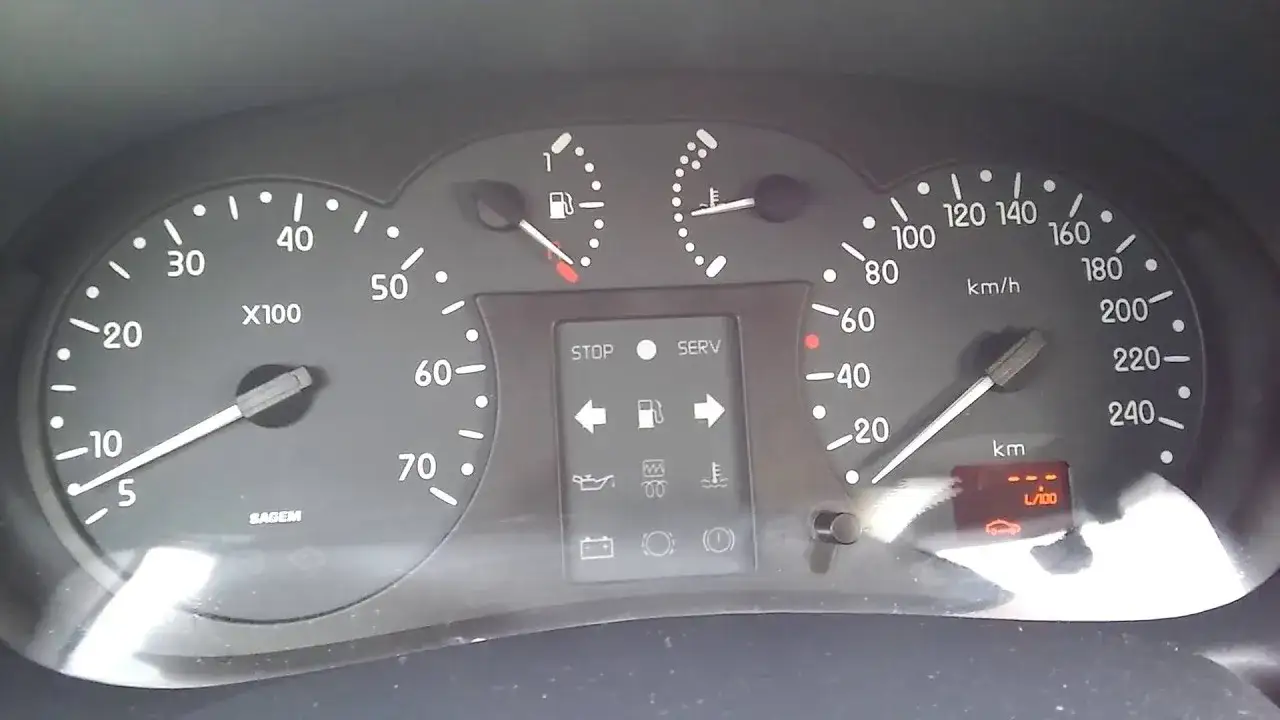 Kontrolka rezerwy paliwa Renault Trafic