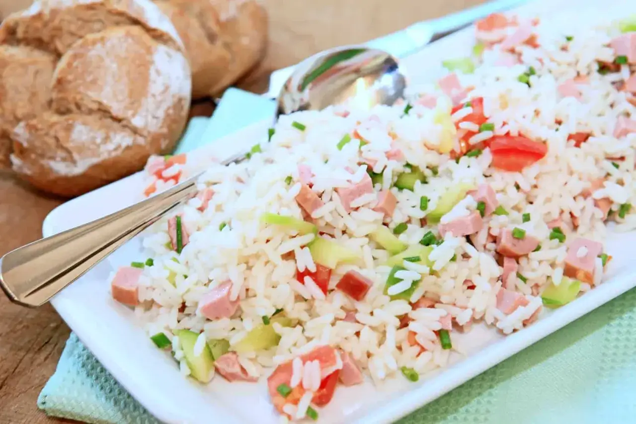 insalata di riso basmati colorata