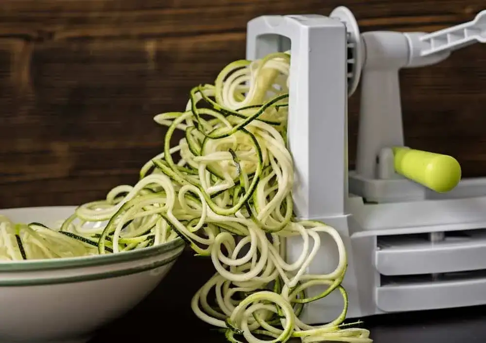 spiralizer warzywny makaron z cukinii