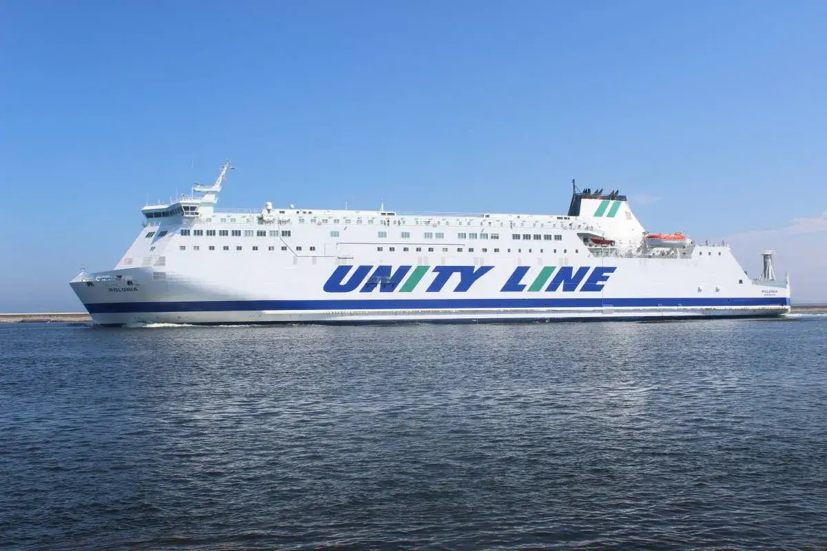 Prom Unity Line