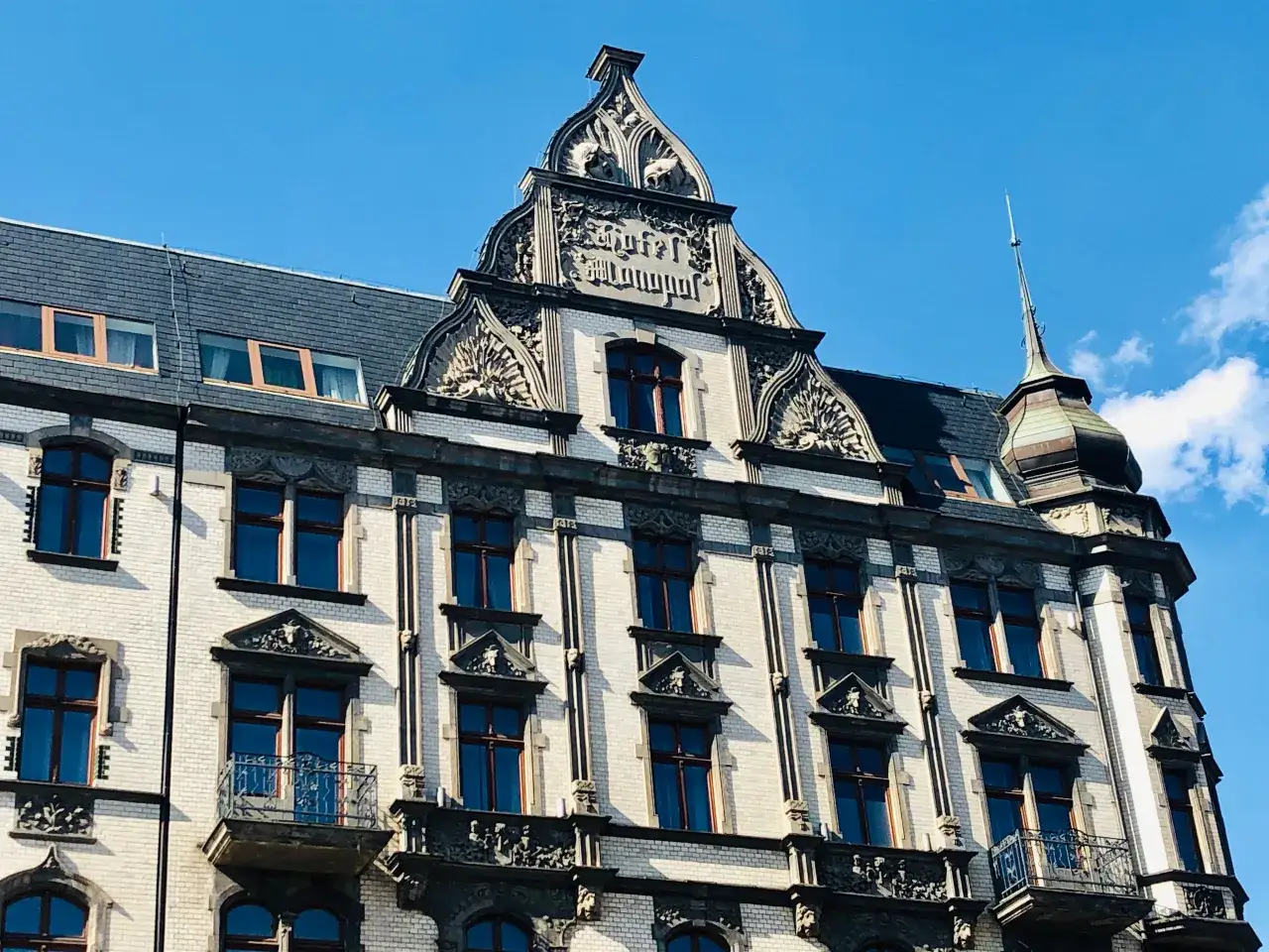 Hotel Monopol Katowice historia elewacja