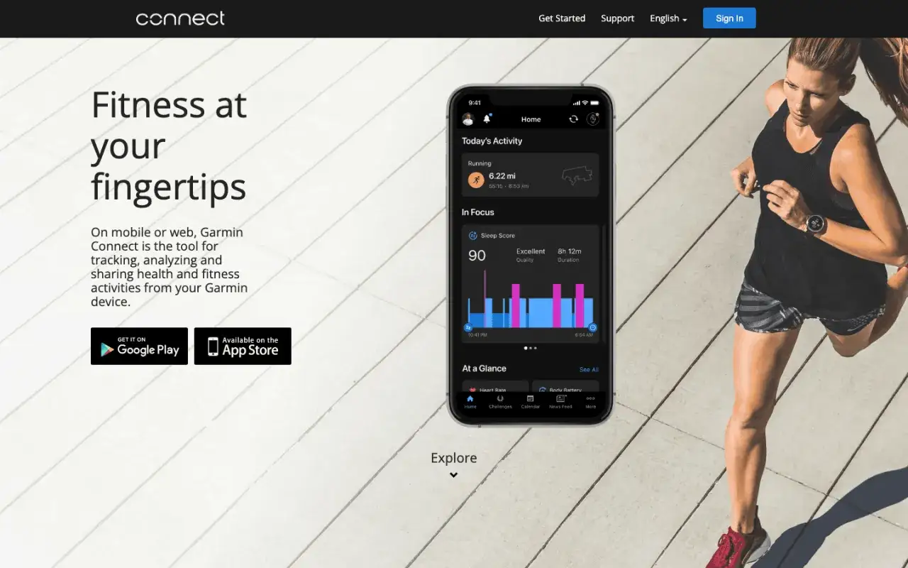 L&auml;uferin mit Garmin Connect App auf dem Handy, der besten Sport App f&uuml;r Fitness-Tracking.