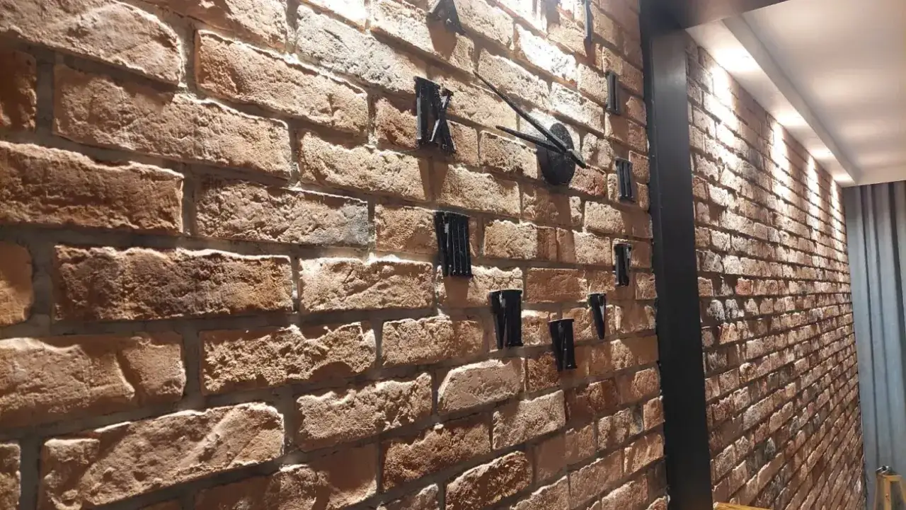 skomplikowane wzory cegły dekoracyjnej narożniki