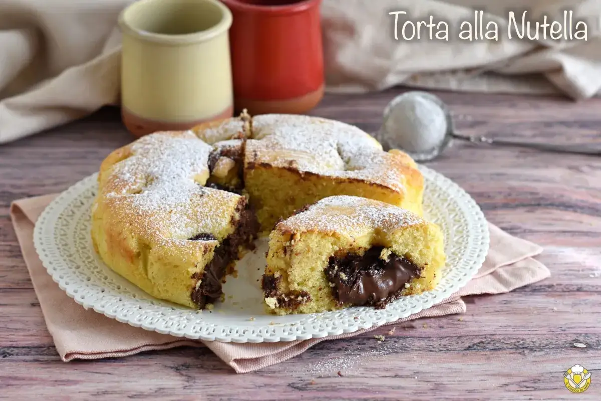 Torta alla Nutella soffice e golosa, con un cuore cremoso di cioccolato. Perfetta per ogni occasione!