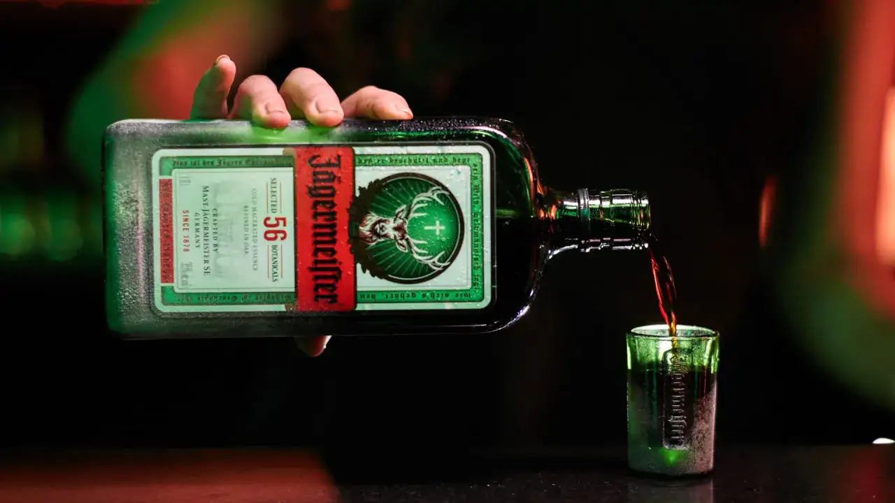 Jägermeister, 35% vol. - czy to odpowiedni jagermeister ile procent na wieczór?