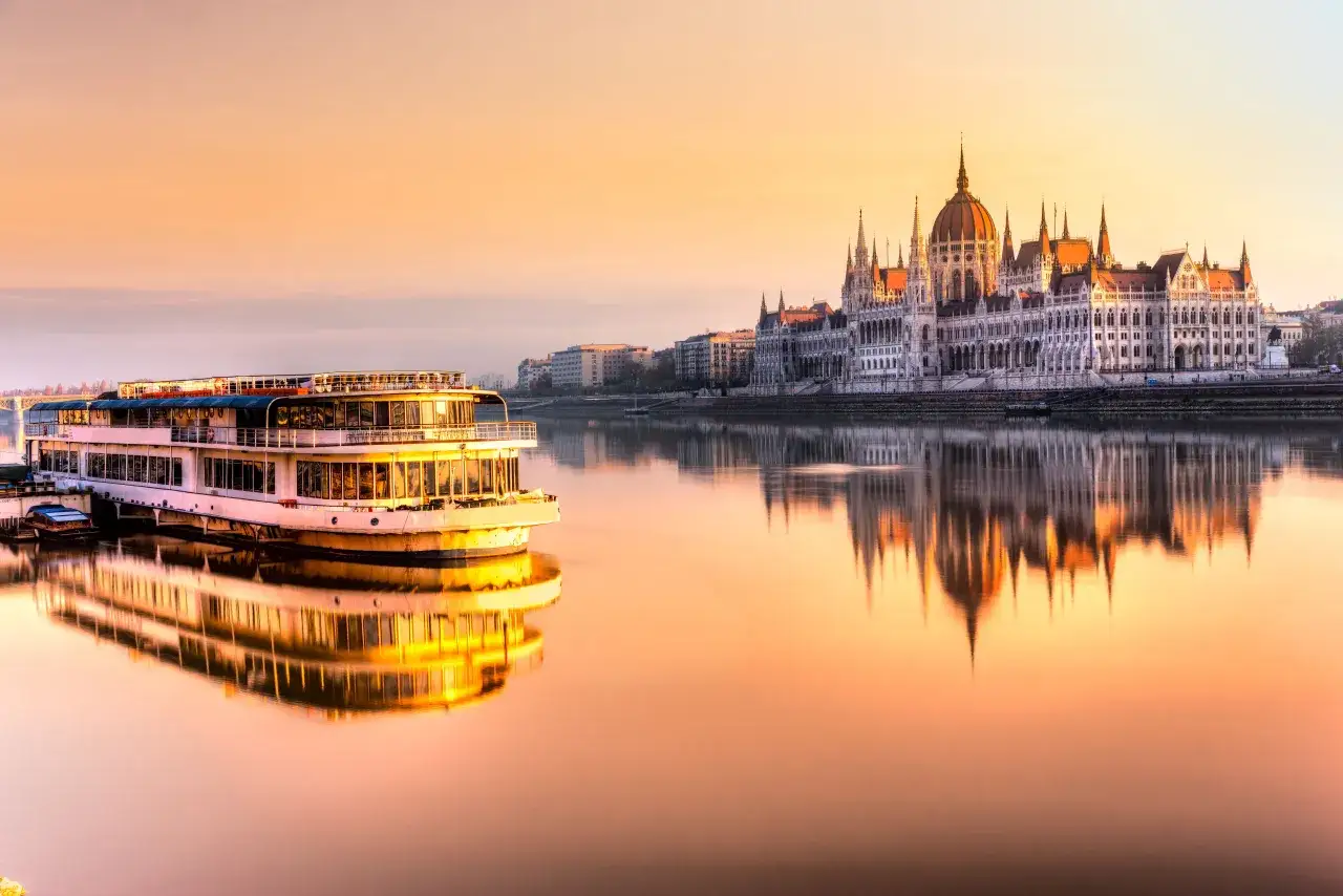 Crociera notturna sul Danubio a Budapest