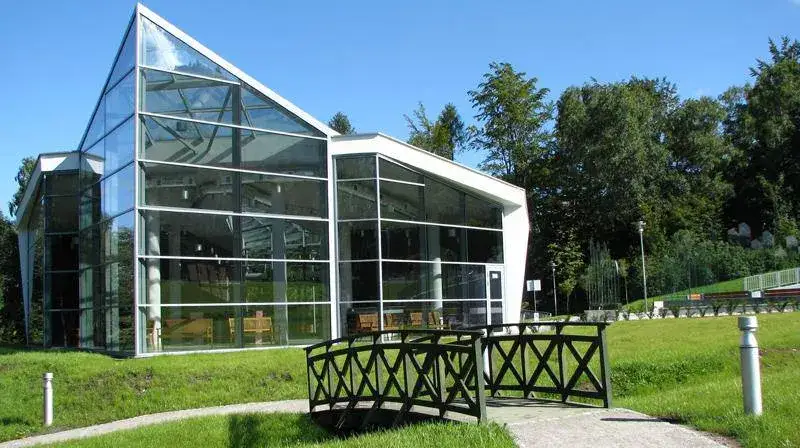 Oborniki Śląskie Park Zdrojowy pijalnia w&oacute;d