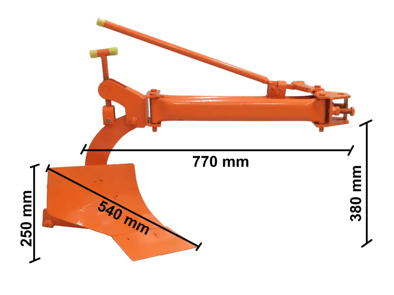 Pomarańczowy pług 1 skibowy z regulacją, szerokość robocza 540 mm, długość 770 mm, wysokość 380 mm.
