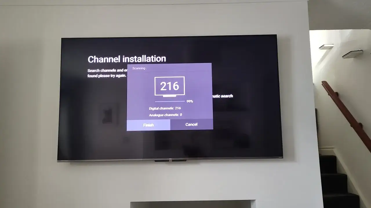 Telewizor TCL zakończył instalację kanałów, wyszukując 216 cyfrowych. Dowiedz się, jak włączyć zasilanie anteny w telewizorze TCL, aby uzyskać najlepszy odbiór.