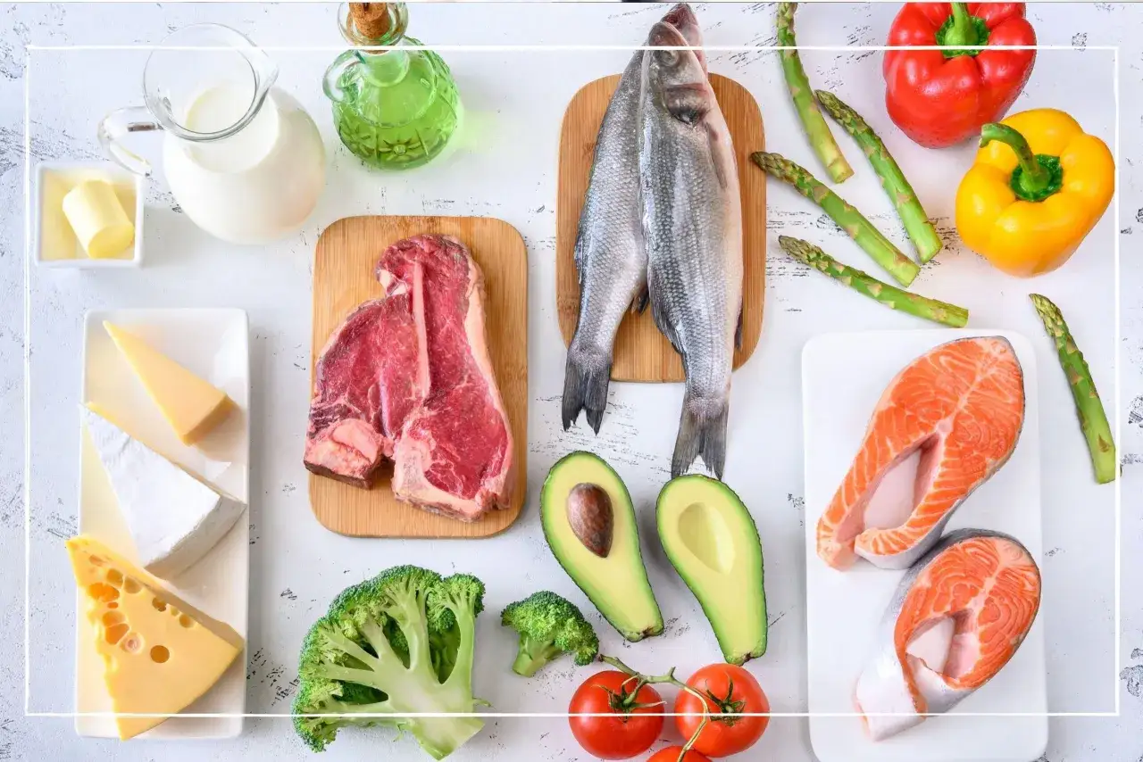 Mięso, ryby, sery, masło, awokado, brokuły, pomidory i papryka &ndash; to składniki diety LCHF, czyli Low Carb High Fat. Co to znaczy? Niskie węglowodany, wysoki tłuszcz.