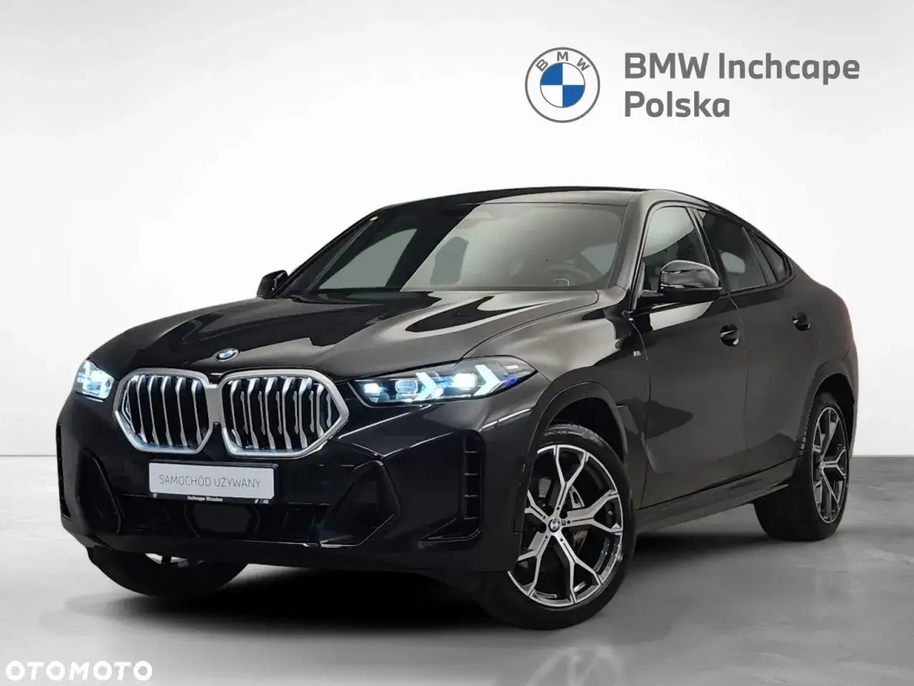 Czarny BMW X6, luksusowy SUV coupe. Sprawdź aktualną bmw x6 cena i ofertę w BMW Inchcape Polska.