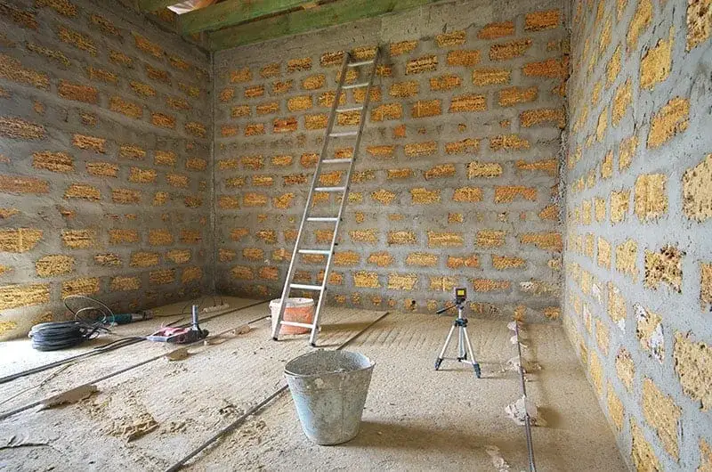Zdjęcie Remont starego domu od czego zacząć: uniknij kosztownych błędów