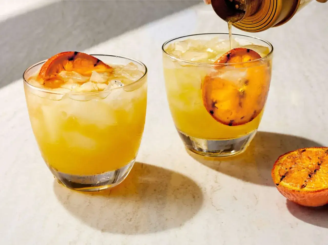 Orzeźwiający drink z pomarańczą, idealny jako likier cointreau zamiennik.