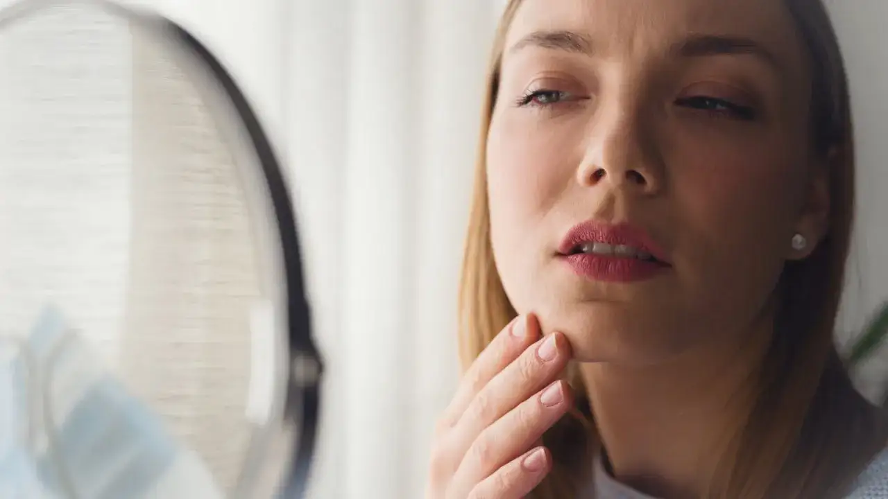 dermatolog ostrzega przed domowymi metodami na trądzik