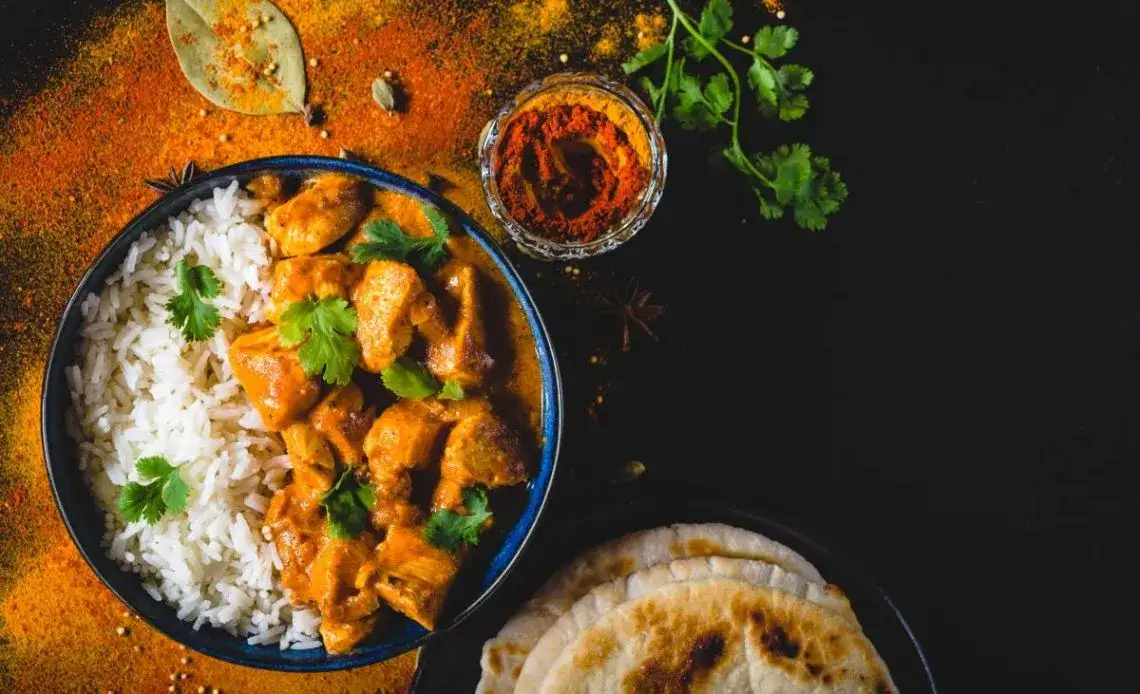 Zdjęcie Czy można jeść curry w ciąży? Bezpieczne opcje i pułapki do uniknięcia