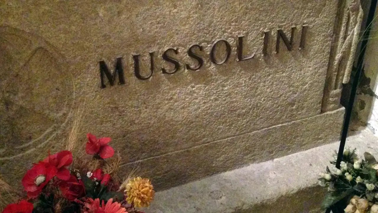 Grabstein mit der Aufschrift