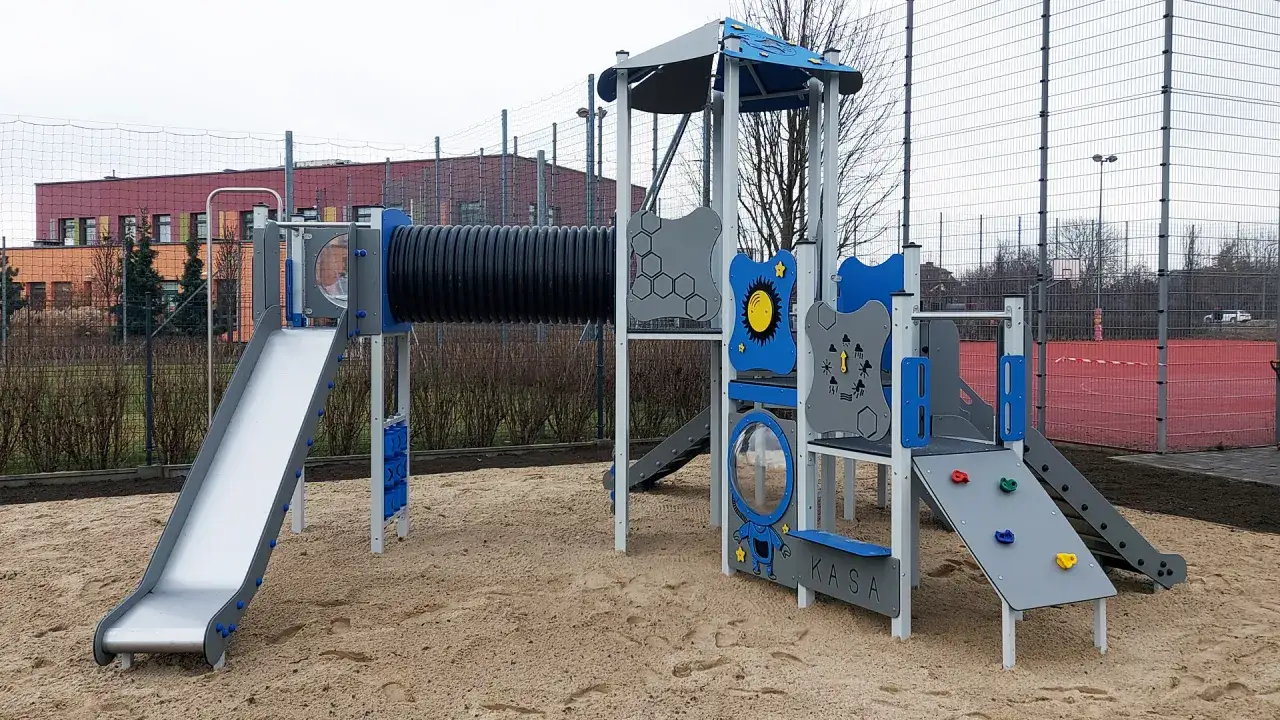 nowoczesne urządzenia plac zabaw wiekowe strefy