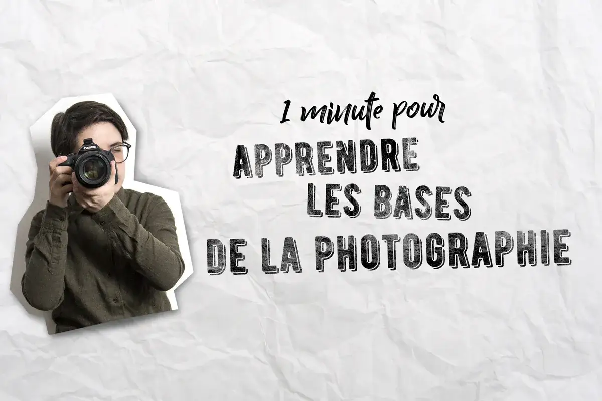 Une personne apprend &agrave; photographier, tenant un appareil photo. Le texte 