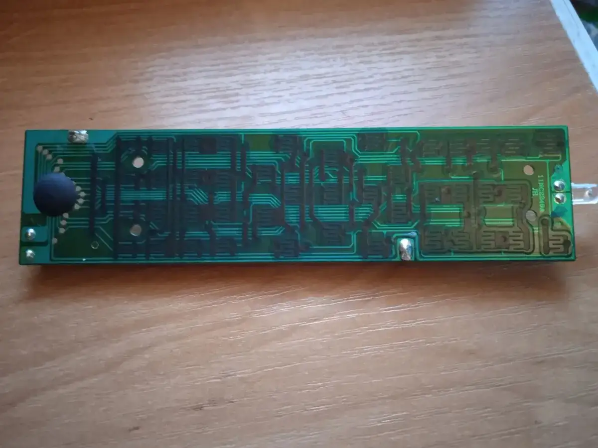 Uszkodzony pilot Cabletech i baterie