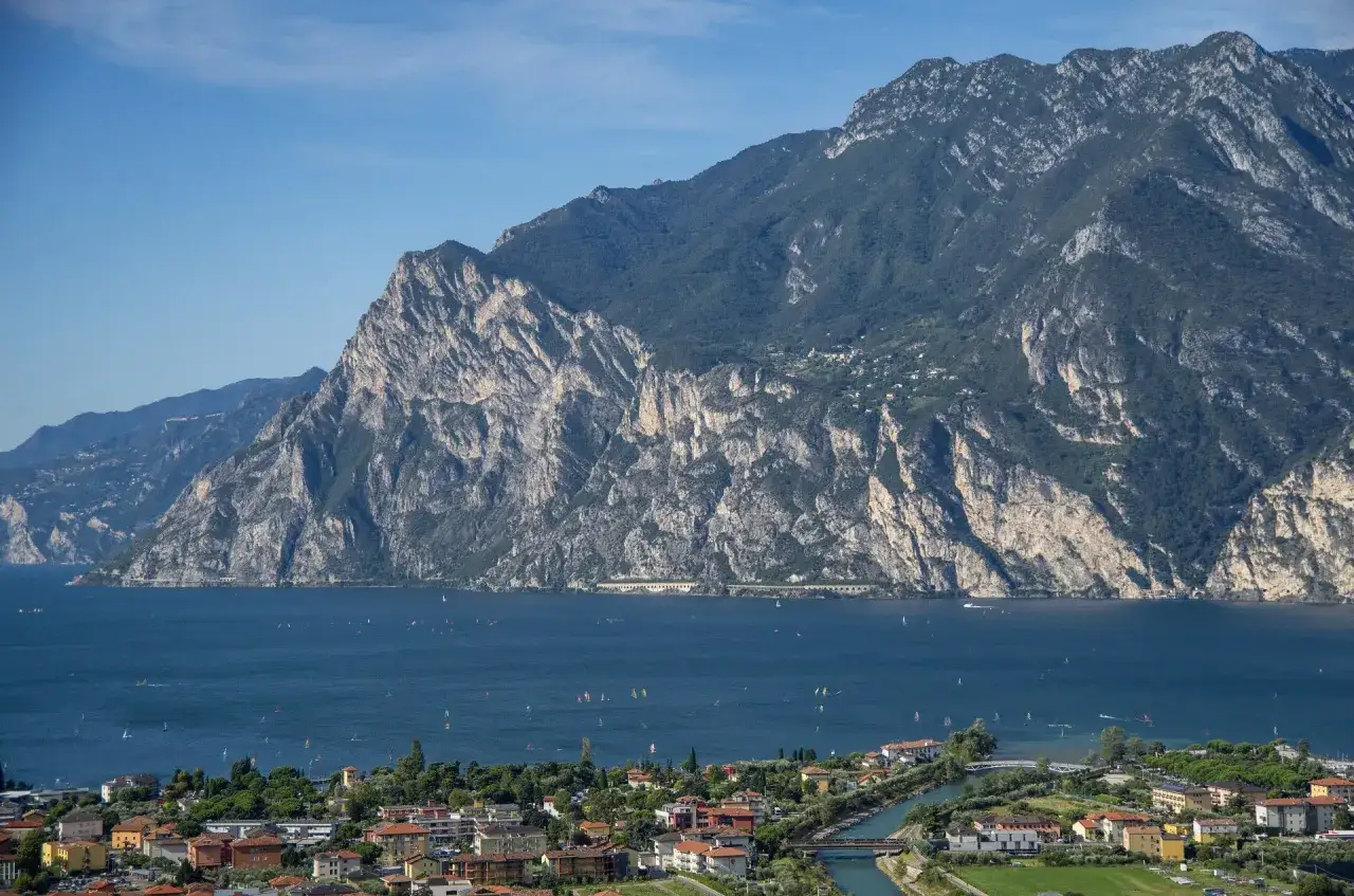 Trekking Dolomity, sporty wodne Jezioro Garda