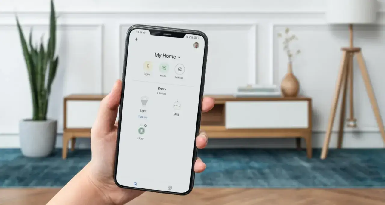 Smart dom z Google Home po polsku. Sterowanie oświetleniem i drzwiami przez aplikację na telefonie.