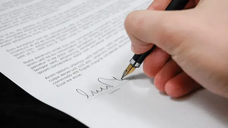 umowa o praktyki studenckie i absolwenckie porównanie