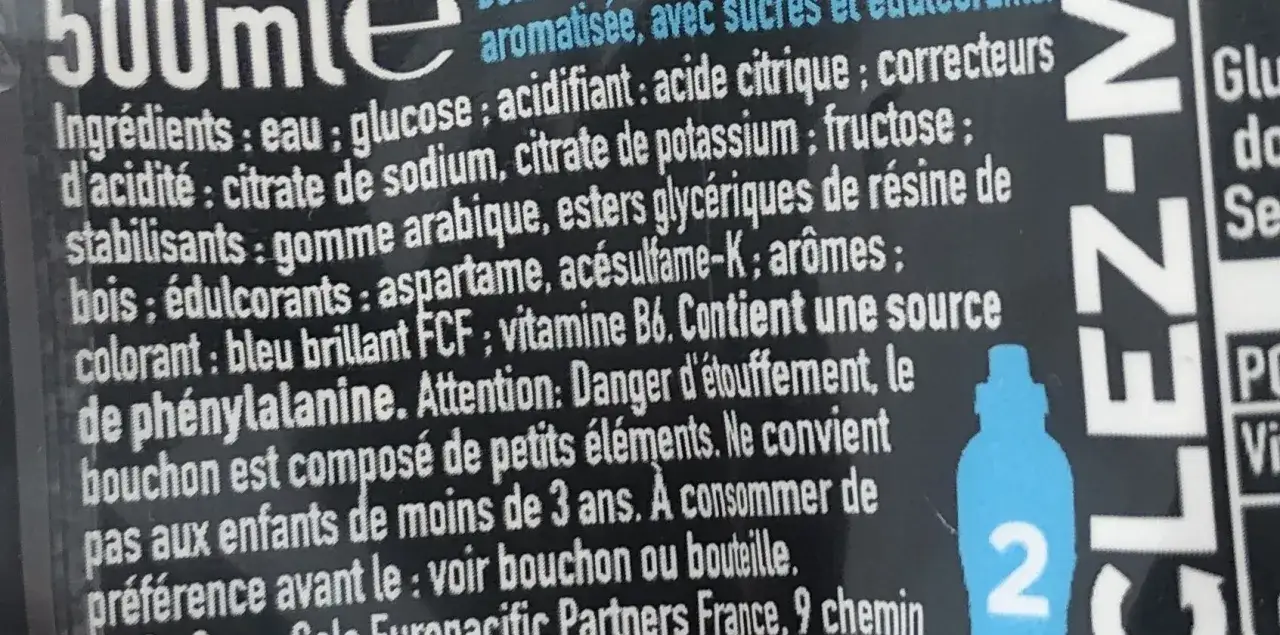 Zutatenliste von Powerade: Wasser, Glukose, Säuerungsmittel, Fruktose, Süßstoffe. Ist Powerade gesund? Die Liste gibt Aufschluss.