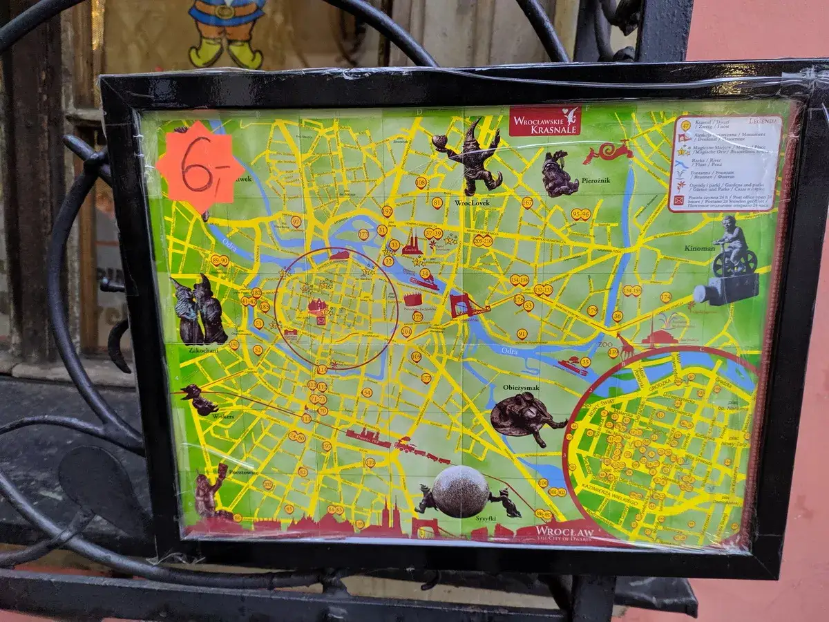 Mapa Wrocławia z zaznaczonymi krasnalami. Ile krasnali jest we Wrocławiu? Ta mapa pomoże Ci ich szukać!