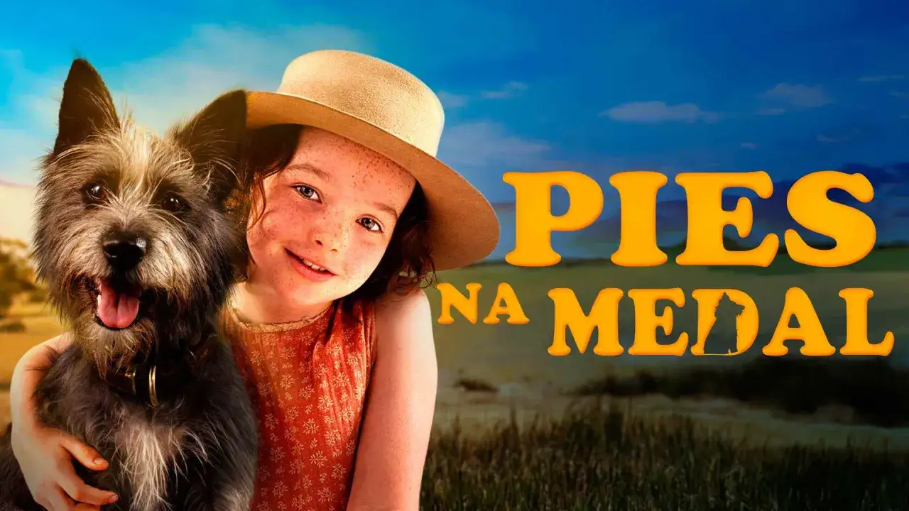 Dziewczynka z pieskiem na rękach, uśmiechnięta, w kapeluszu. Napis