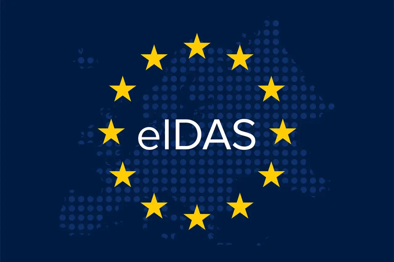 El logo eIDAS, con estrellas amarillas sobre un mapa de Europa punteado, representa la confianza digital y la seguridad en la Unión Europea.