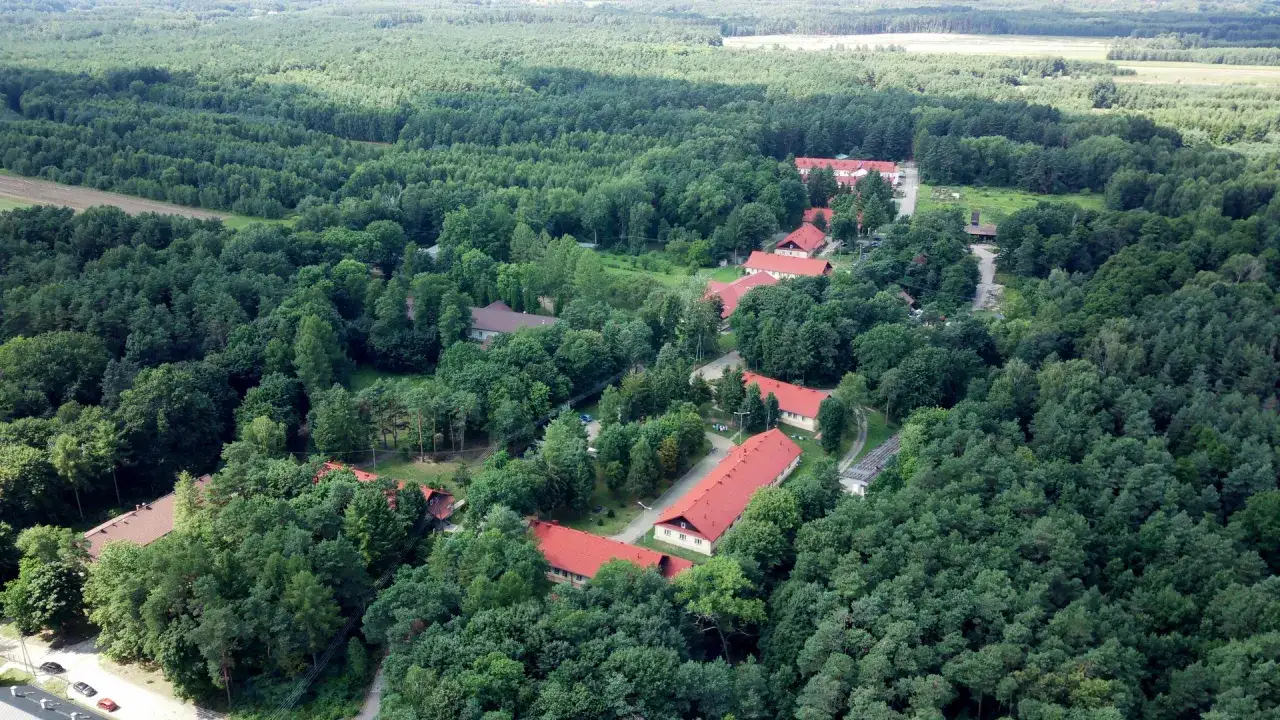 Dom Pomocy Społecznej Pęcławice Górne budynek z zewnątrz