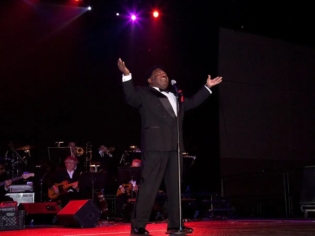 Percy Sledge w studio nagraniowym