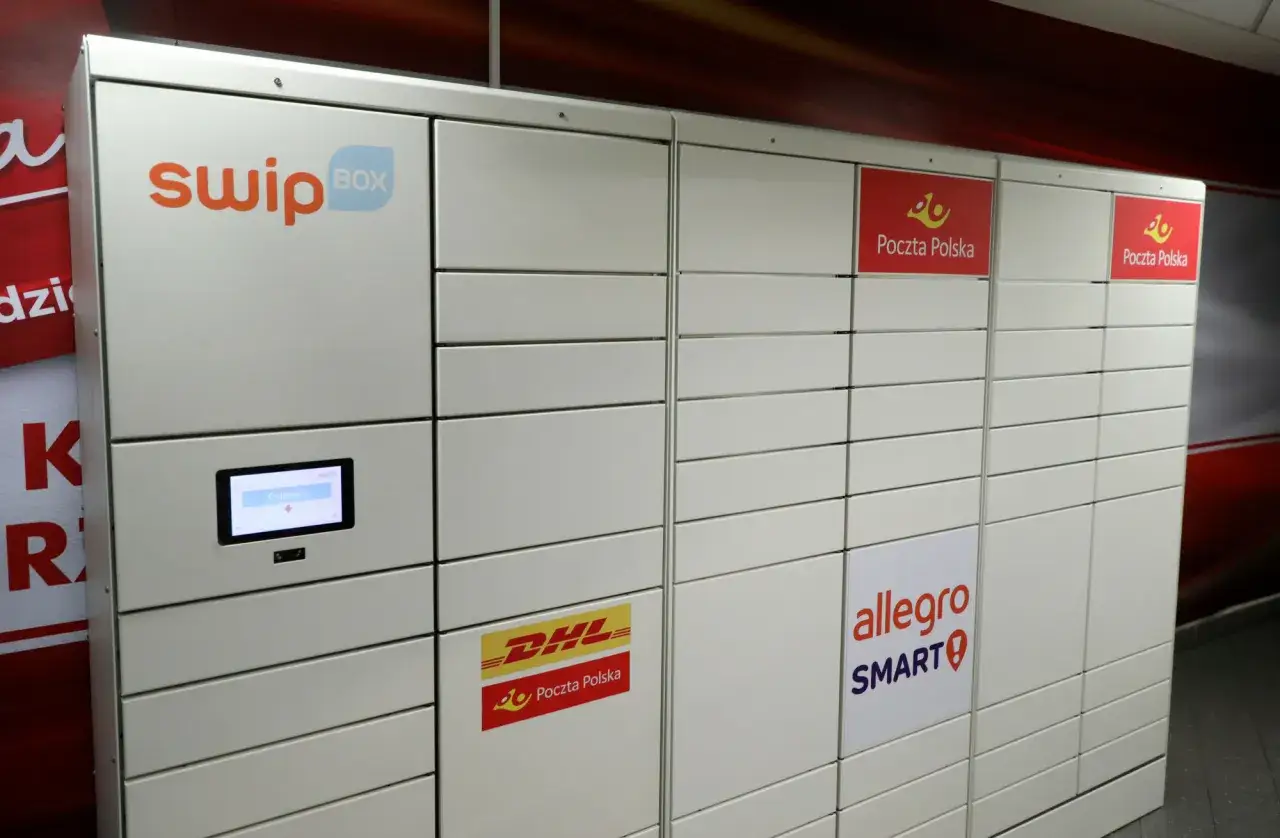 Automaty paczkowe Swip Box, Poczta Polska, DHL, Allegro Smart. Sprawdź, ile dni paczka czeka na odbi&oacute;r.