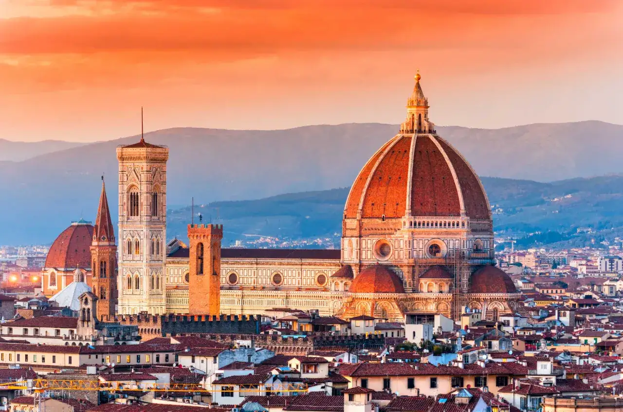 Zachód słońca nad Florencją. Katedra Santa Maria del Fiore i Giotto. Co zobaczyć we Florencji?