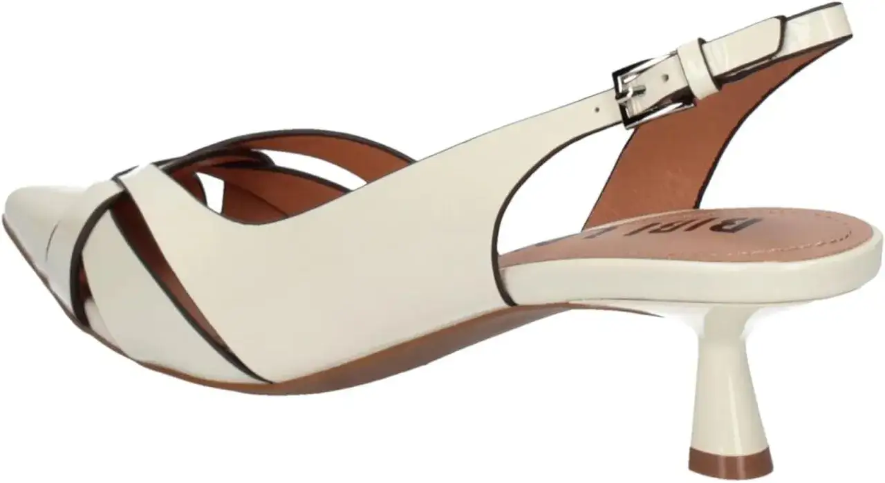 Scarpa slingback Bibi Lou color panna, con intreccio frontale e tacco a clessidra. Un tocco di classe ispirato a Chanel.