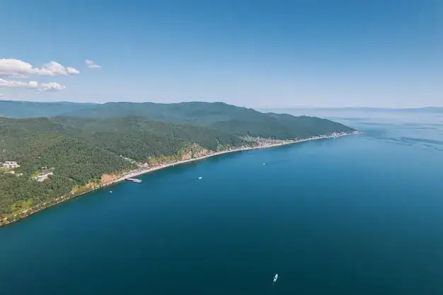 Jezioro Bajkał widok z g&oacute;ry