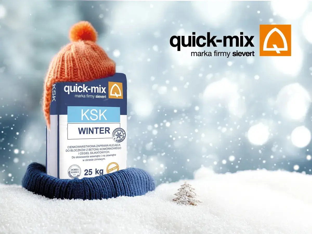 Zimowa zaprawa Quick-Mix KSK Winter chroni murowanie przed nocnymi przymrozkami. Opakowanie w czapce i szaliku.