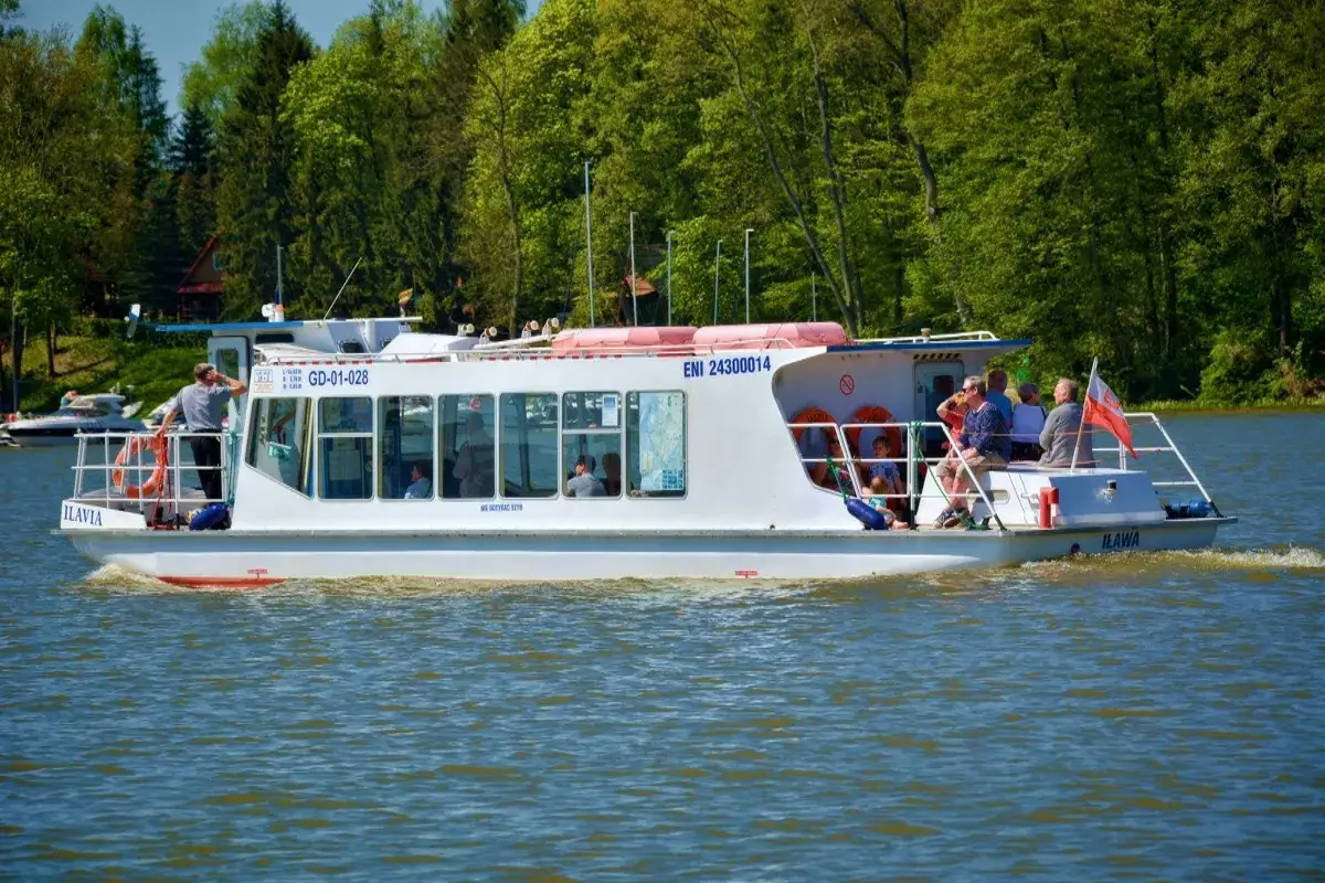 Statek wycieczkowy 
