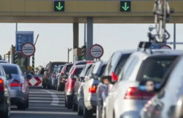 Zdjęcie Jak zapłacić za autostradę po przejeździe i uniknąć wysokich kar? Sprawdź teraz!