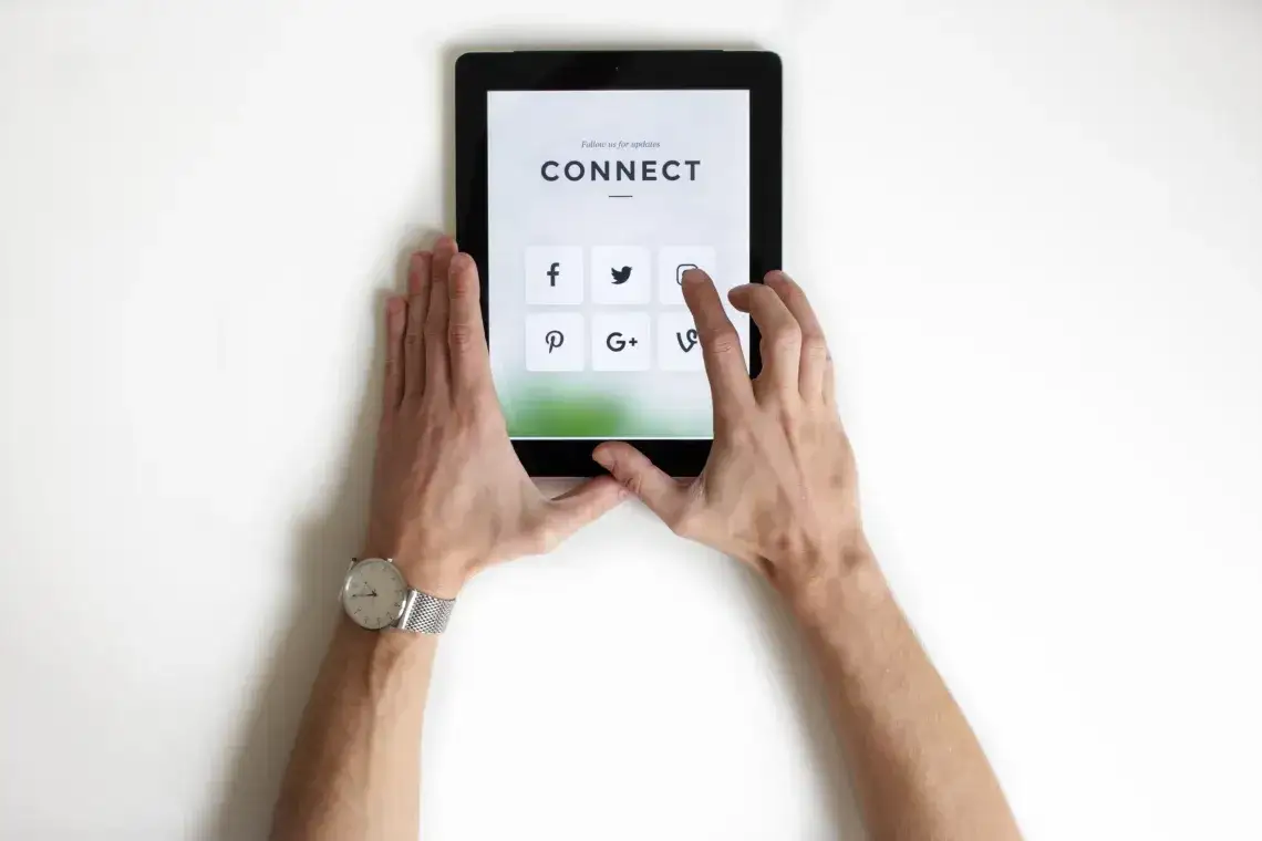 Zdjęcie Jak połączyć Instagram z Facebook - proste kroki i najczęstsze problemy