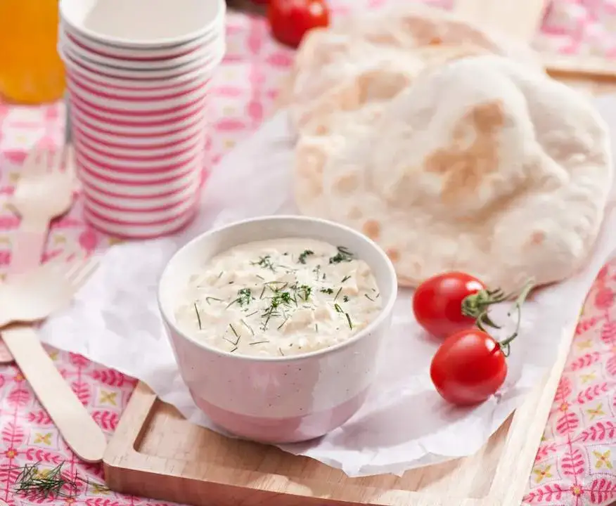 Sosy i dipy do chlebka naan