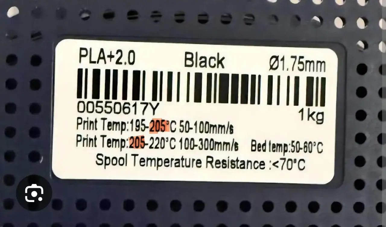 Etichetta filamento Sunlu PLA+ con impostazioni di stampa: 195-205&deg;C, letto 50-60&deg;C.