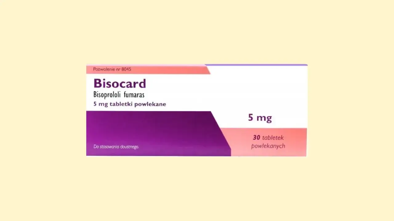 Opakowanie leku Bisocard, zawierające 30 tabletek powlekanych po 5 mg. Stosowany na nadciśnienie i inne schorzenia serca.