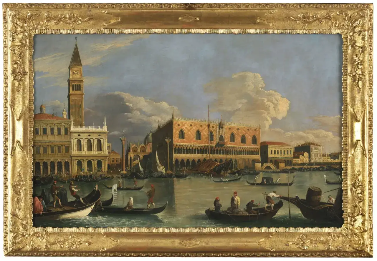 Vue de Venise par Canaletto, avec le Palais des Doges et le Campanile. Des gondoles naviguent sur le Grand Canal.