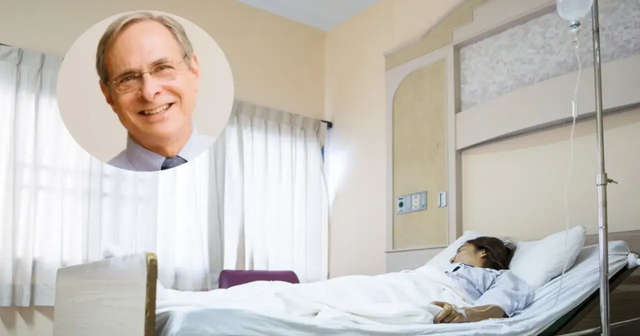 Lekarz omawia, które gwiazdy przeżyły śmierć kliniczną i jak to zmieniło ich życie. Pacjentka w szpitalnym łóżku.