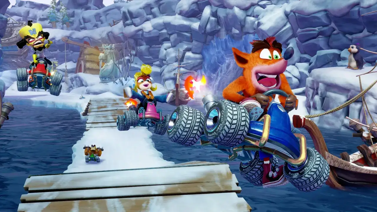 Crash Bandicoot und Freunde rasen im Schnee. Perfekt für PS5-Spiele zu zweit offline.