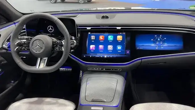 Mercedes Klasa S 2026 wnętrze MBUX Superscreen