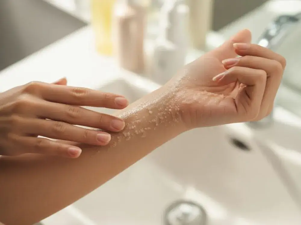 przygotowanie sk&oacute;ry przed samoopalaczem peeling nawilżanie