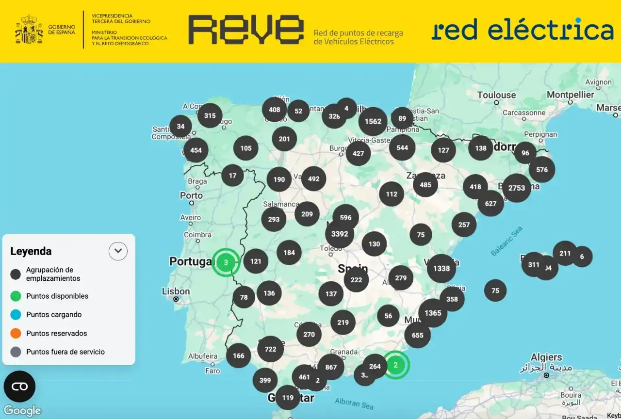Mapa de puntos de recarga de coches eléctricos en España. Busca puntos de recarga gratuitos y disponibles para tu vehículo eléctrico.