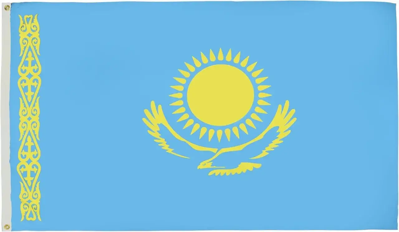 Flaga Kazachstanu przed i po 1992
